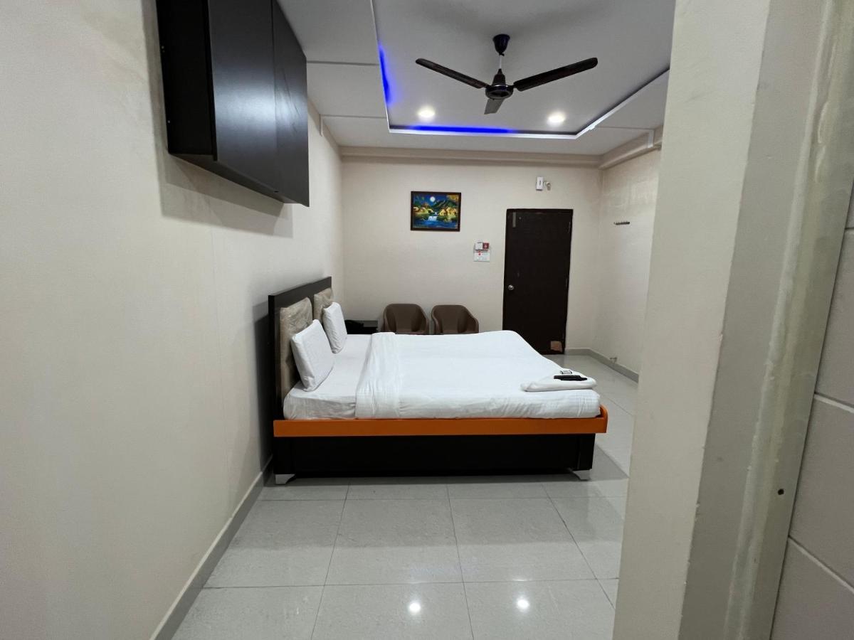 Hotel 5 Star Grand Shamshabad Zewnętrze zdjęcie