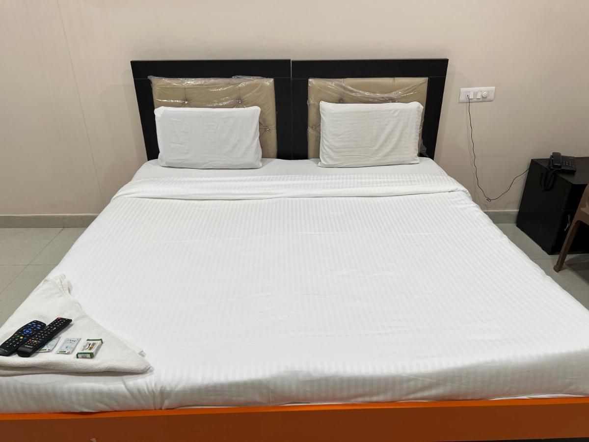 Hotel 5 Star Grand Shamshabad Zewnętrze zdjęcie