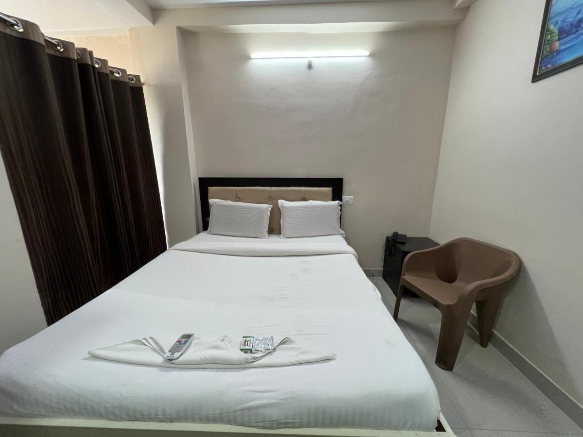 Hotel 5 Star Grand Shamshabad Zewnętrze zdjęcie